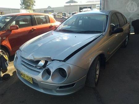 WRECKING 2000 FORD AUII FALCON XR6 FOR PARTS